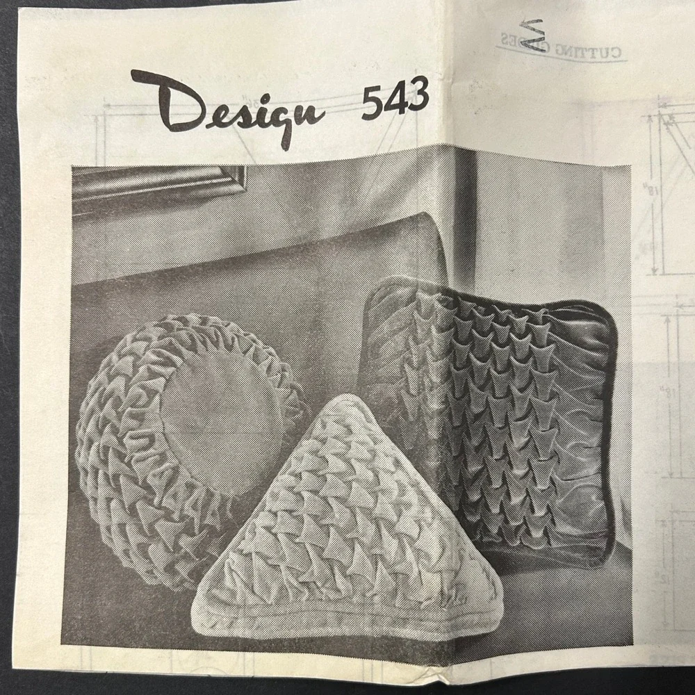 Vintage 1940s-60s Laura Wheeler Smocking Pillow Pattern 543 OS Mid Century Decor